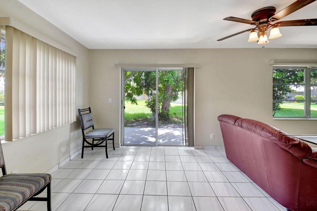 For Sale: $384,900 (2 beds, 2 baths, 1527 Square Feet)