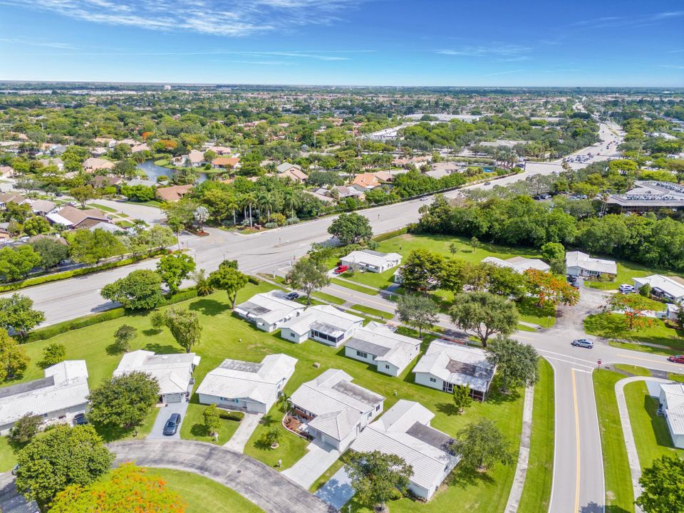 For Sale: $460,000 (2 beds, 2 baths, 1398 Square Feet)