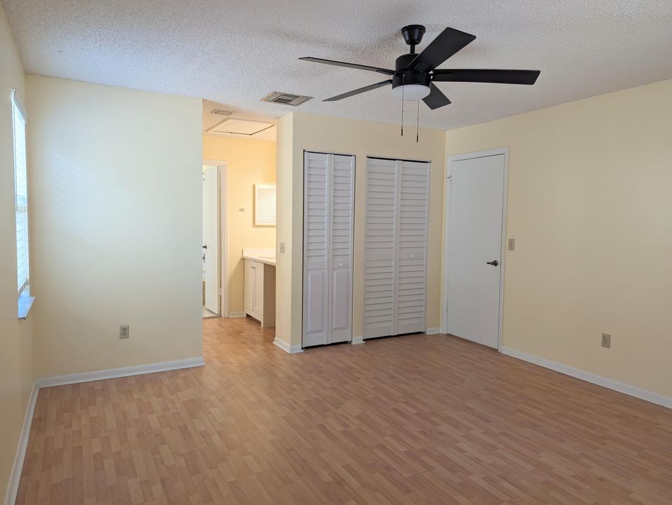 For Rent: $2,300 (3 beds, 2 baths, 1300 Square Feet)