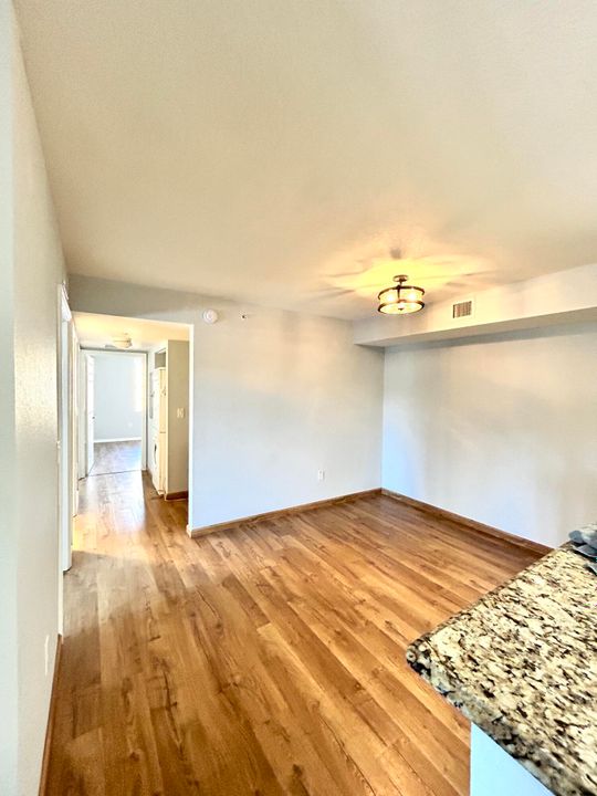 For Rent: $2,700 (3 beds, 2 baths, 1115 Square Feet)