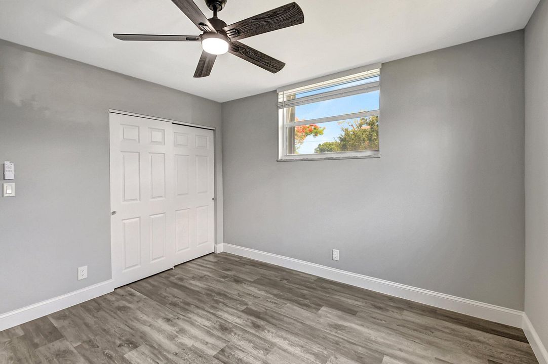 For Sale: $230,000 (2 beds, 2 baths, 1005 Square Feet)