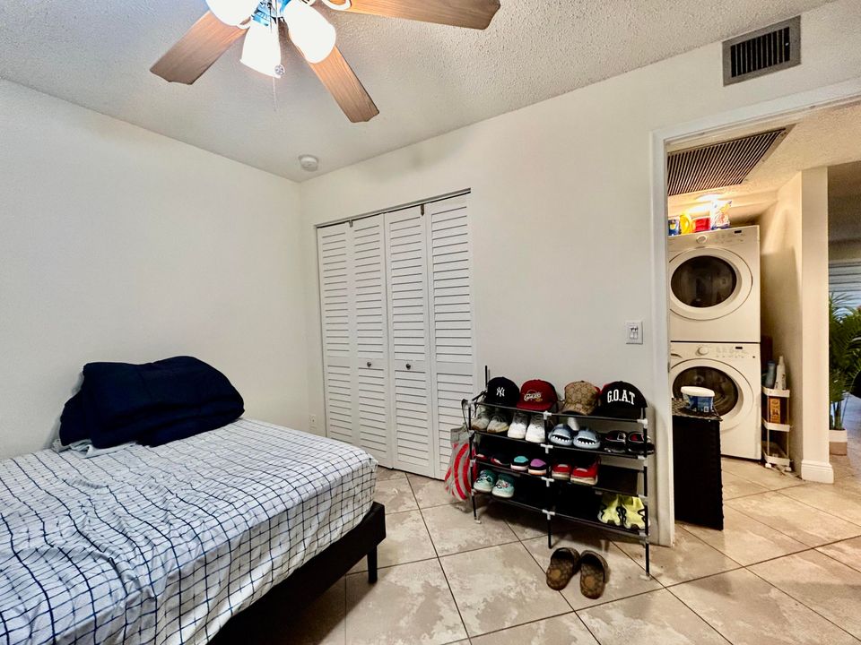 For Sale: $237,500 (2 beds, 2 baths, 1192 Square Feet)