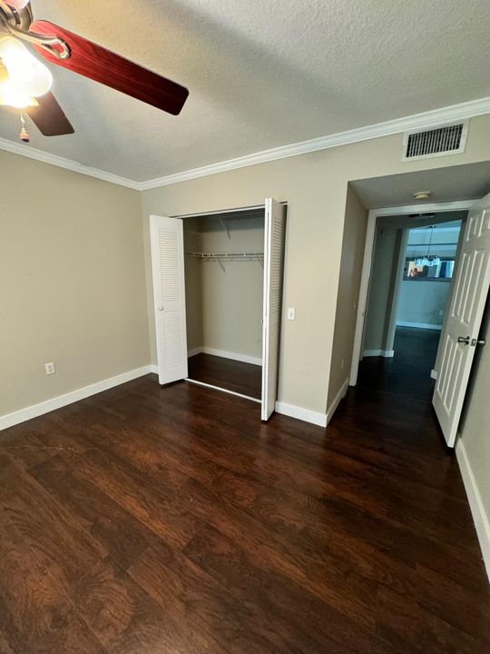 For Rent: $2,400 (2 beds, 2 baths, 1008 Square Feet)