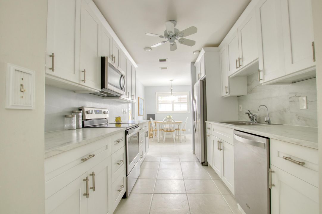 For Sale: $365,000 (3 beds, 2 baths, 2212 Square Feet)