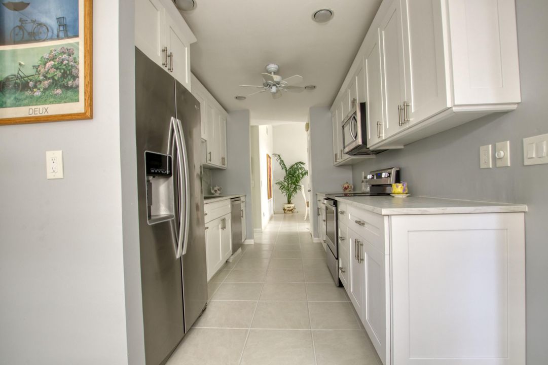 For Sale: $365,000 (3 beds, 2 baths, 2212 Square Feet)