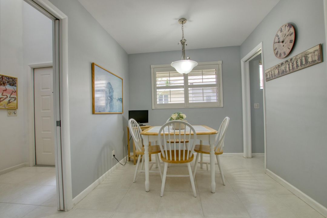 For Sale: $365,000 (3 beds, 2 baths, 2212 Square Feet)