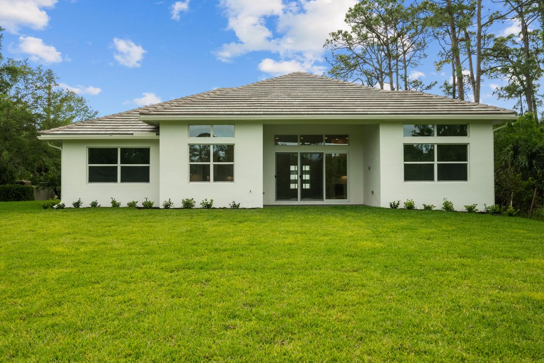 For Sale: $798,500 (3 beds, 2 baths, 2608 Square Feet)