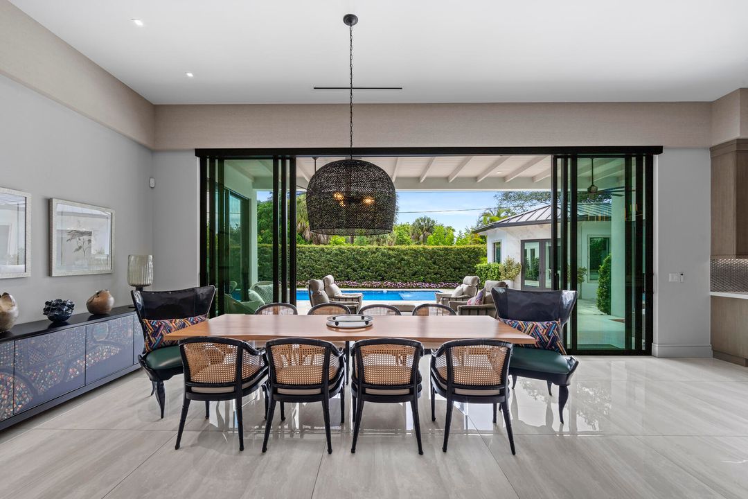 For Sale: $4,650,000 (5 beds, 5 baths, 4414 Square Feet)