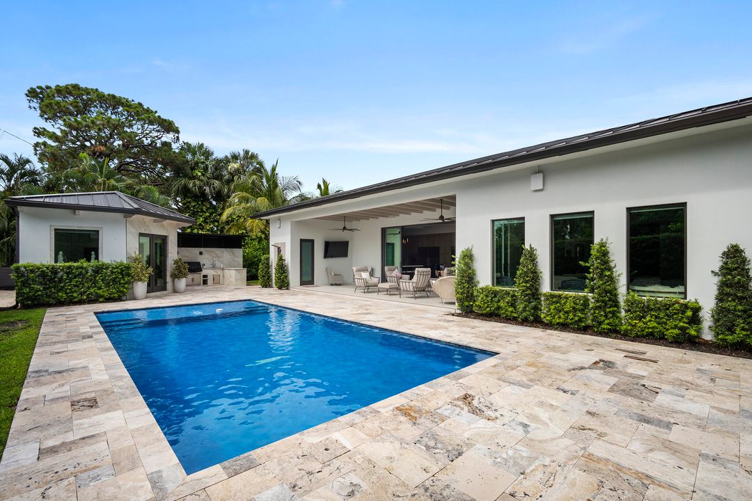 For Sale: $4,650,000 (5 beds, 5 baths, 4414 Square Feet)