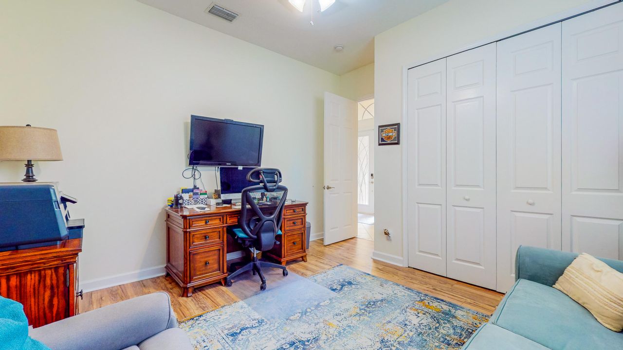 For Sale: $479,900 (3 beds, 2 baths, 2155 Square Feet)