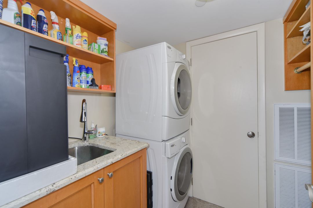 Active With Contract: $8,500 (2 beds, 2 baths, 1360 Square Feet)