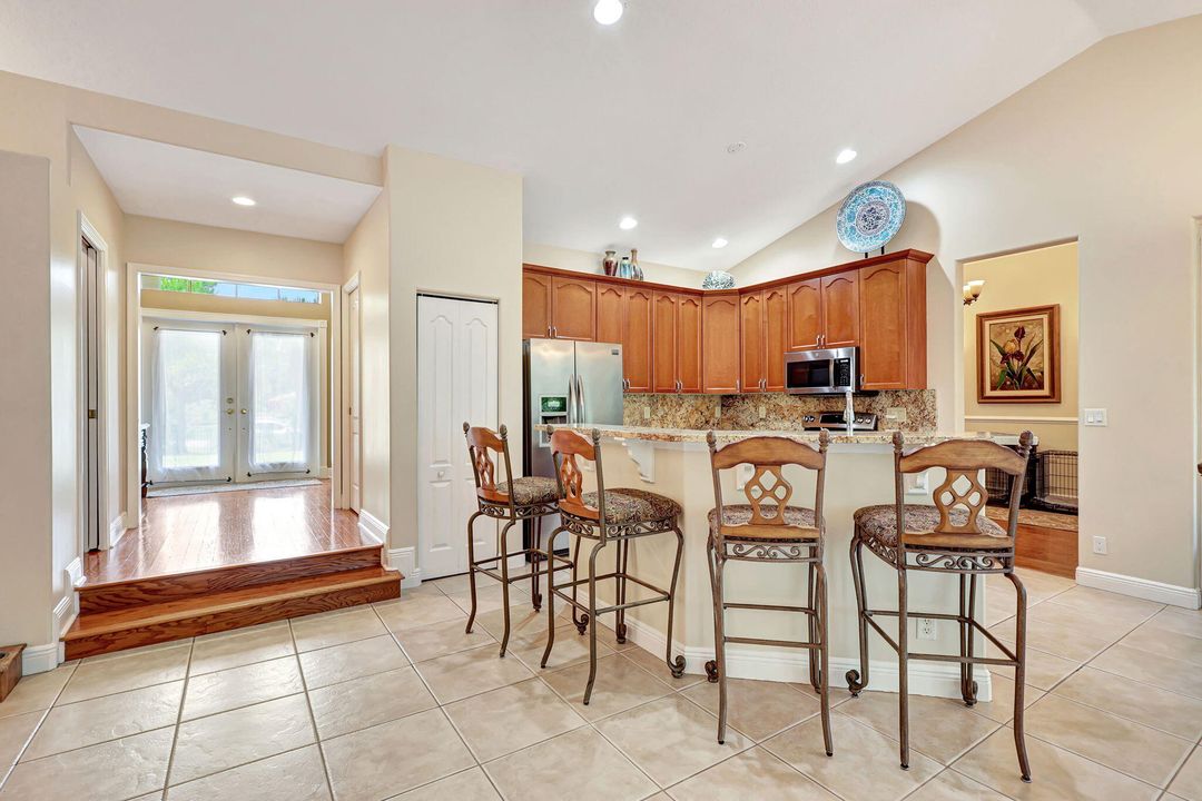 For Sale: $750,000 (4 beds, 2 baths, 2473 Square Feet)