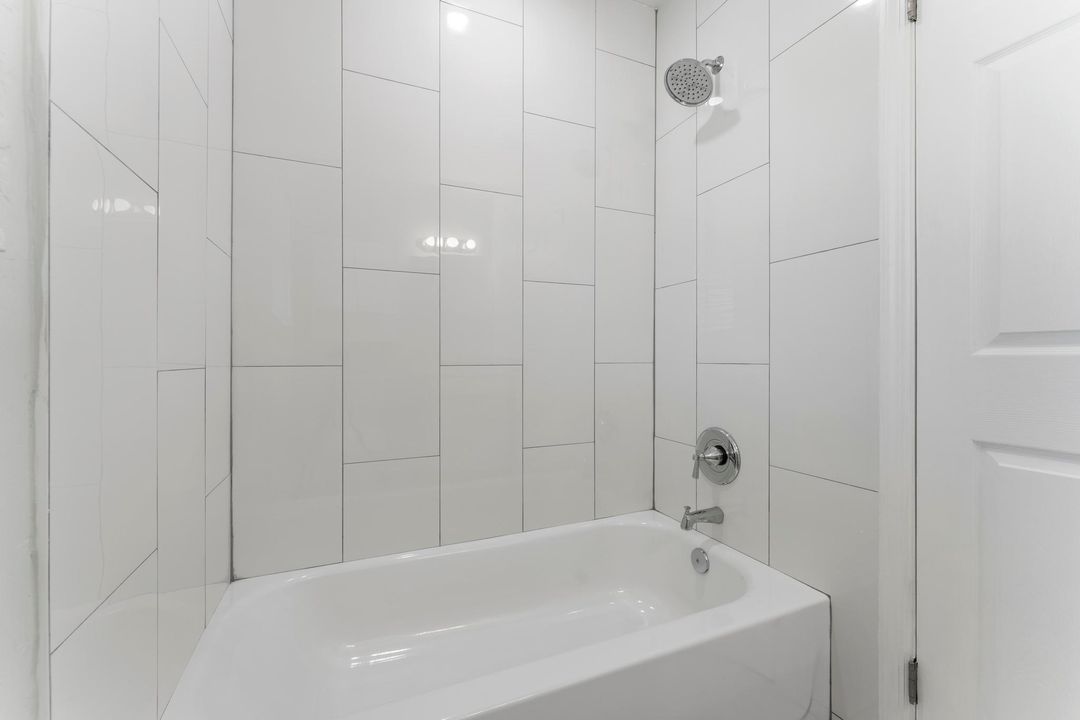 En Venta: $529,000 (3 camas, 2 baños, 1323 Pies cuadrados)