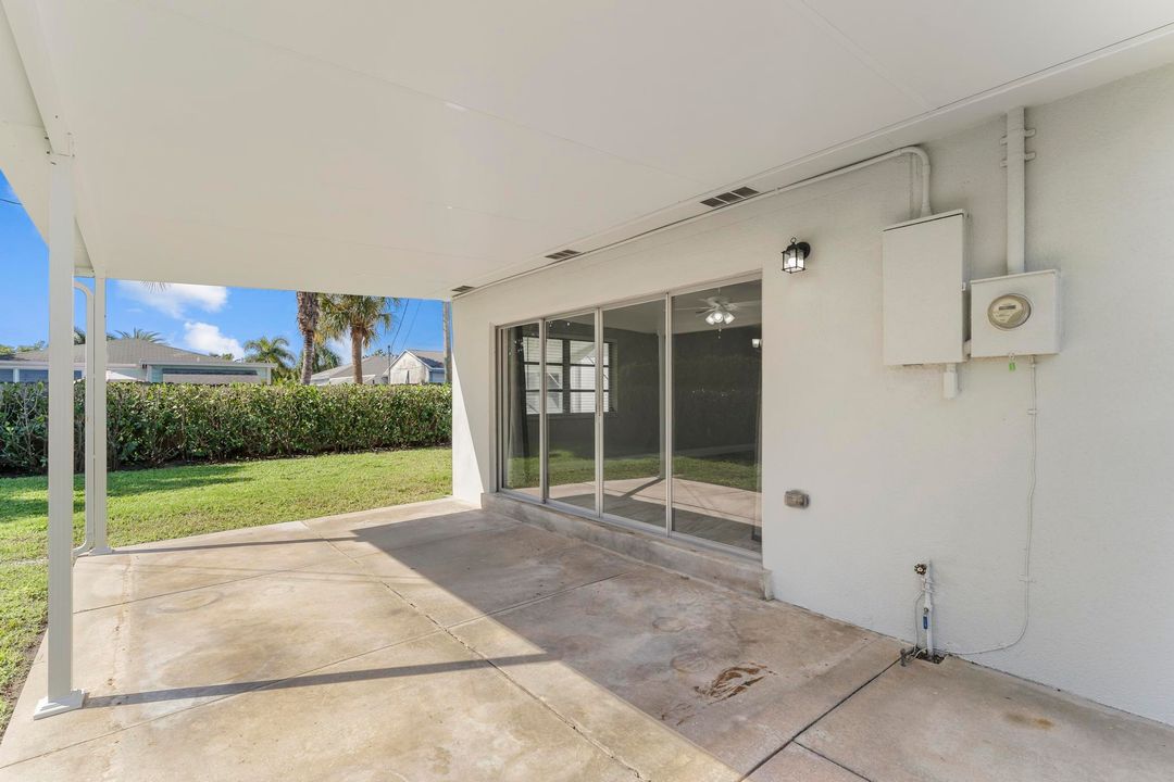 For Sale: $529,000 (3 beds, 2 baths, 1323 Square Feet)