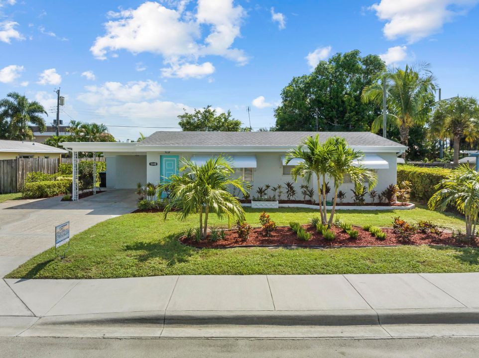 For Sale: $529,000 (3 beds, 2 baths, 1323 Square Feet)