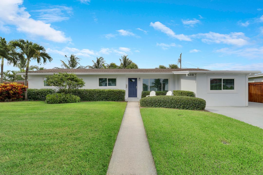 For Sale: $799,900 (3 beds, 2 baths, 1820 Square Feet)