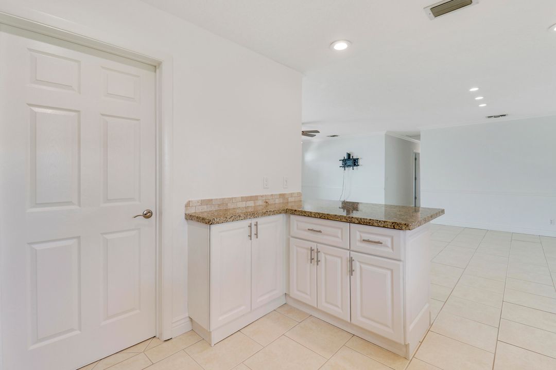 For Sale: $799,900 (3 beds, 2 baths, 1820 Square Feet)