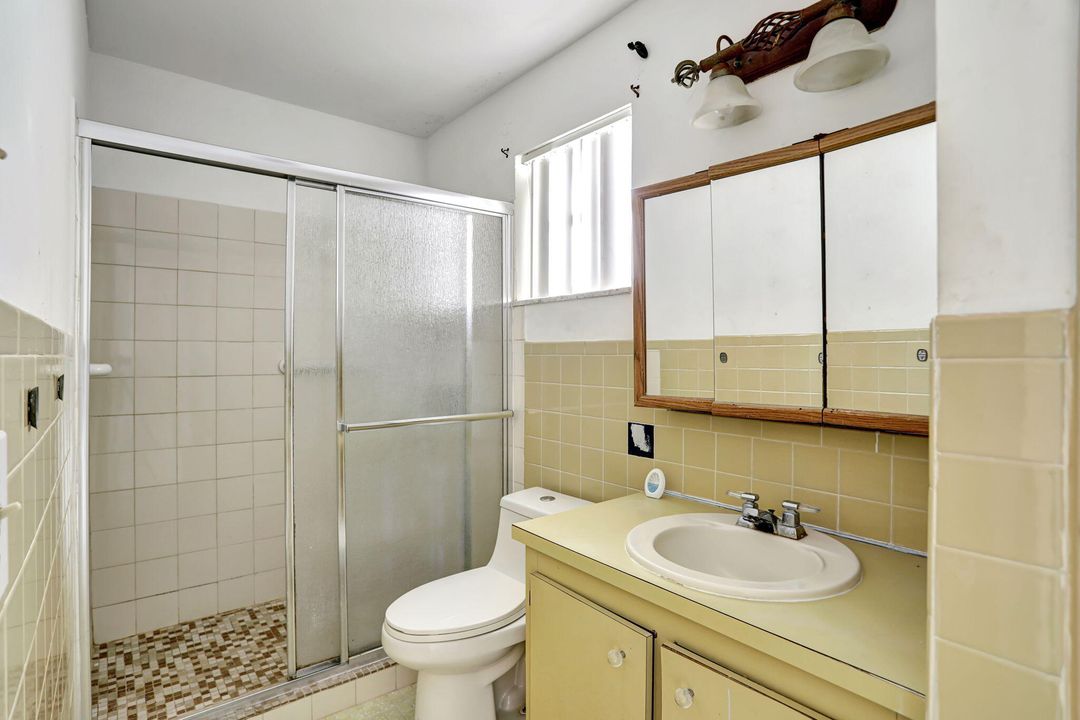 For Sale: $374,900 (3 beds, 2 baths, 1918 Square Feet)