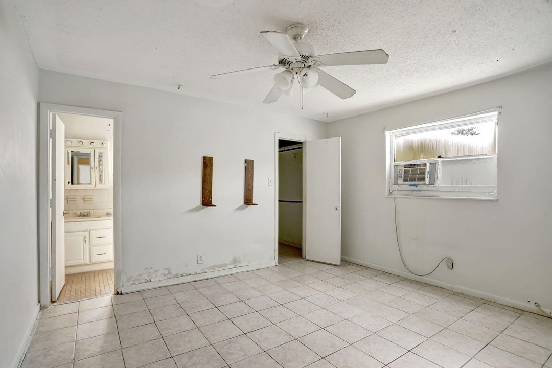 For Sale: $374,900 (3 beds, 2 baths, 1918 Square Feet)