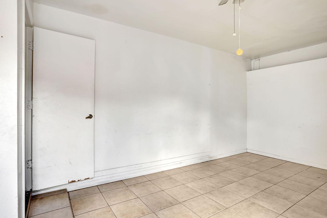 For Sale: $374,900 (3 beds, 2 baths, 1918 Square Feet)