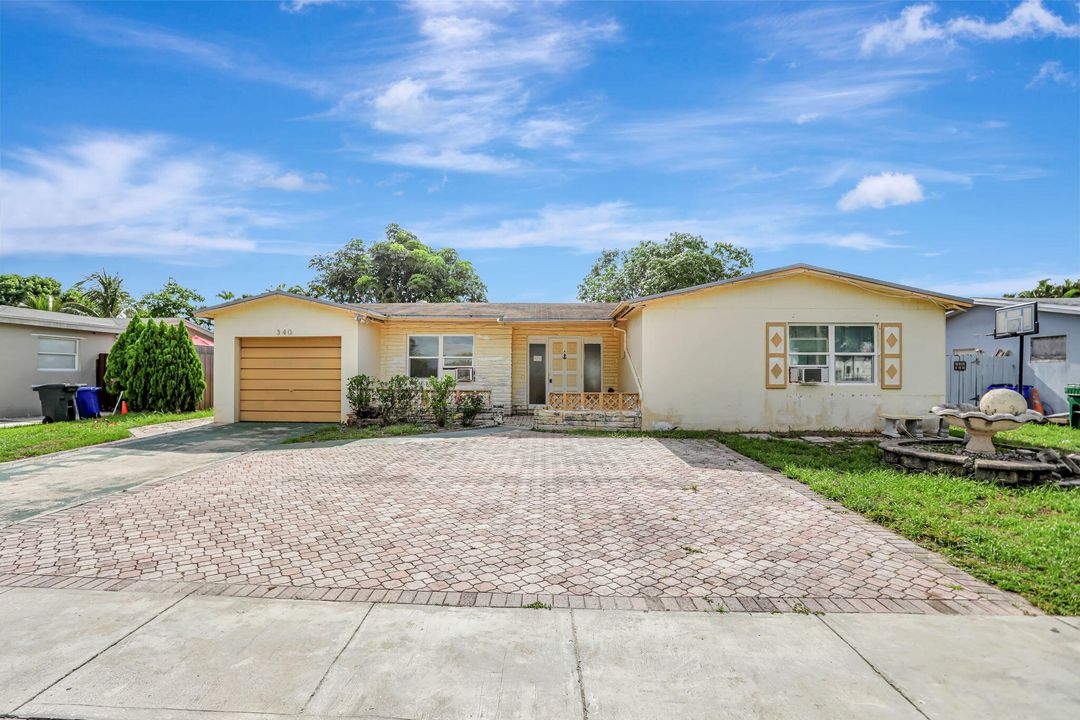 For Sale: $374,900 (3 beds, 2 baths, 1918 Square Feet)