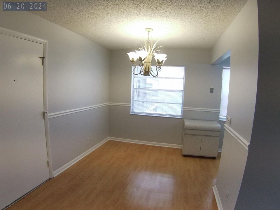 For Rent: $1,550 (2 beds, 2 baths, 902 Square Feet)