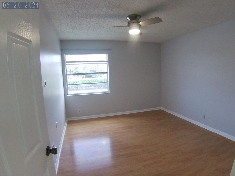 For Rent: $1,550 (2 beds, 2 baths, 902 Square Feet)