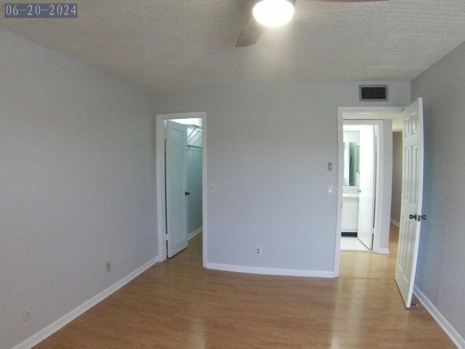 For Rent: $1,550 (2 beds, 2 baths, 902 Square Feet)