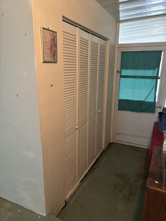 For Sale: $95,000 (2 beds, 2 baths, 1672 Square Feet)