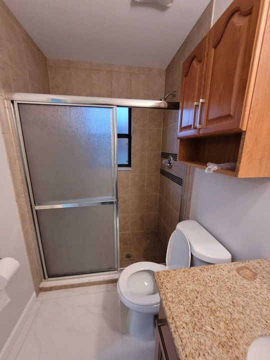 For Rent: $3,000 (3 beds, 2 baths, 1404 Square Feet)