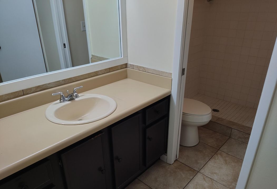 For Rent: $1,750 (2 beds, 2 baths, 1078 Square Feet)