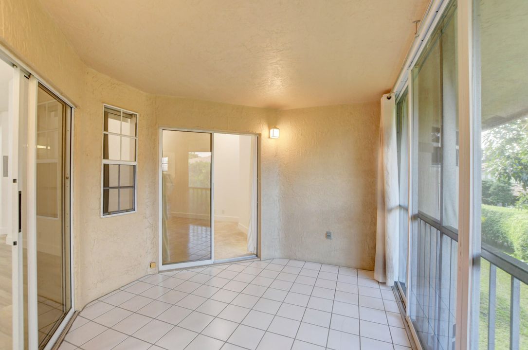 For Rent: $3,100 (2 beds, 2 baths, 1126 Square Feet)