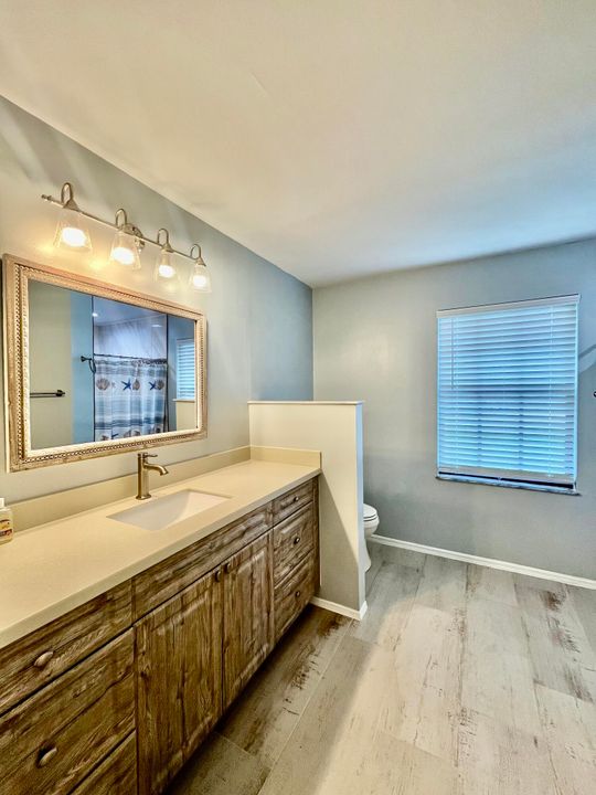 Active With Contract: $2,500 (3 beds, 2 baths, 1478 Square Feet)