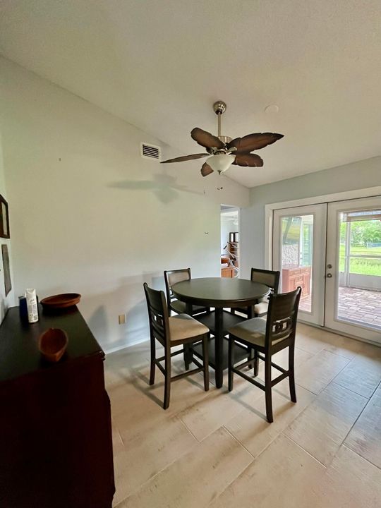 Active With Contract: $2,500 (3 beds, 2 baths, 1478 Square Feet)