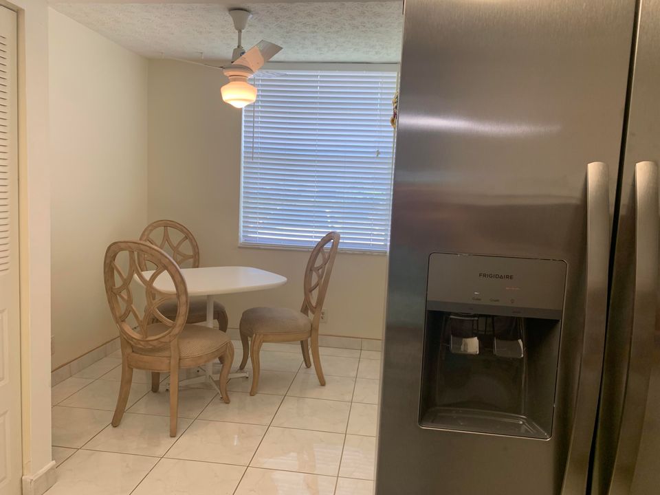 For Rent: $1,690 (2 beds, 2 baths, 1005 Square Feet)