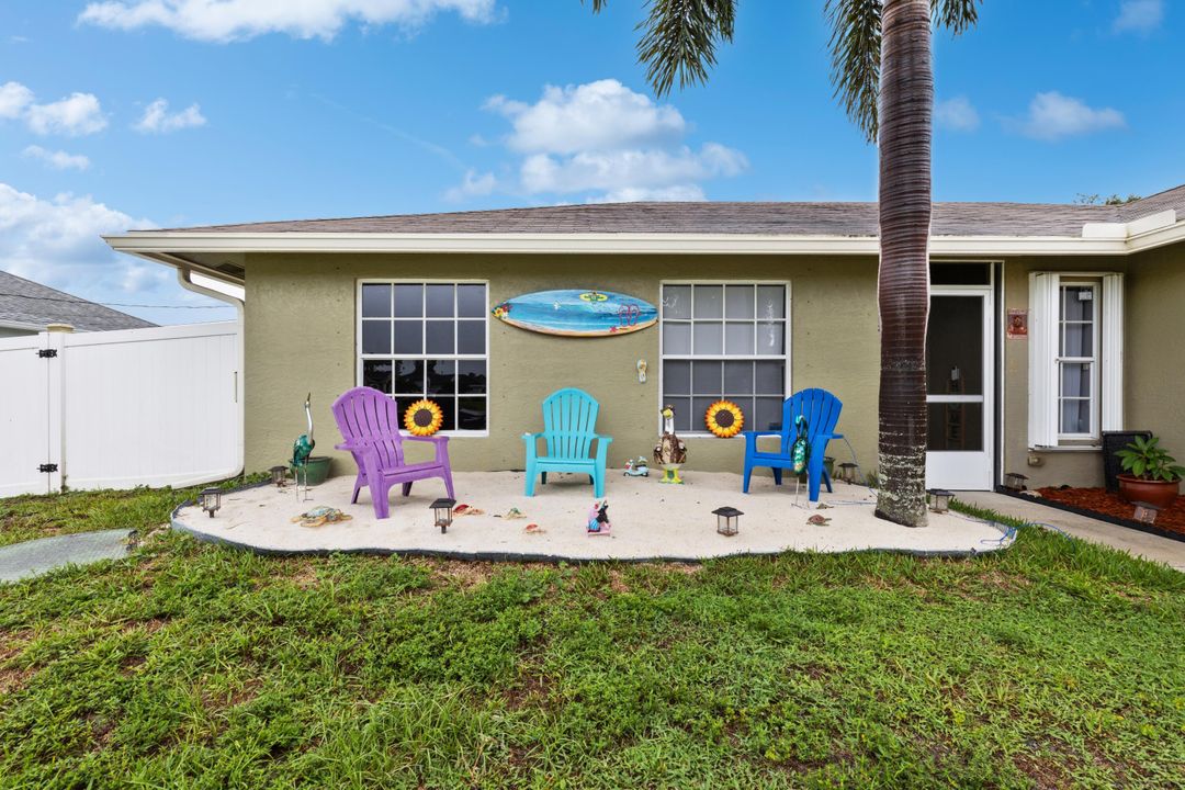 For Sale: $459,900 (3 beds, 2 baths, 1527 Square Feet)