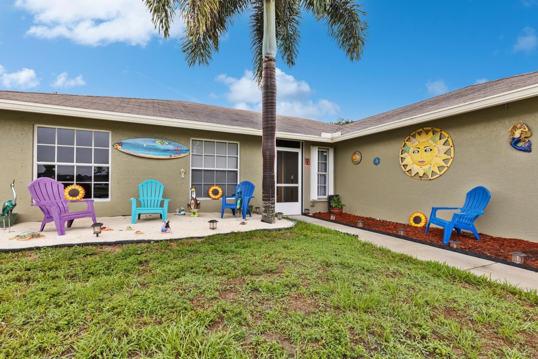 For Sale: $459,900 (3 beds, 2 baths, 1527 Square Feet)