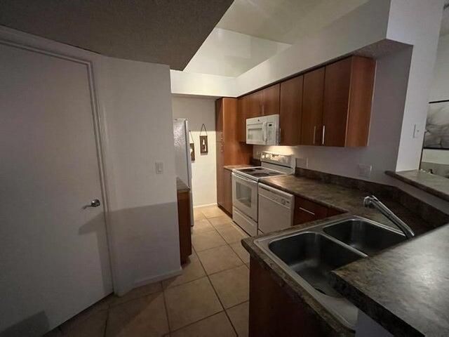 For Rent: $1,750 (1 beds, 1 baths, 633 Square Feet)