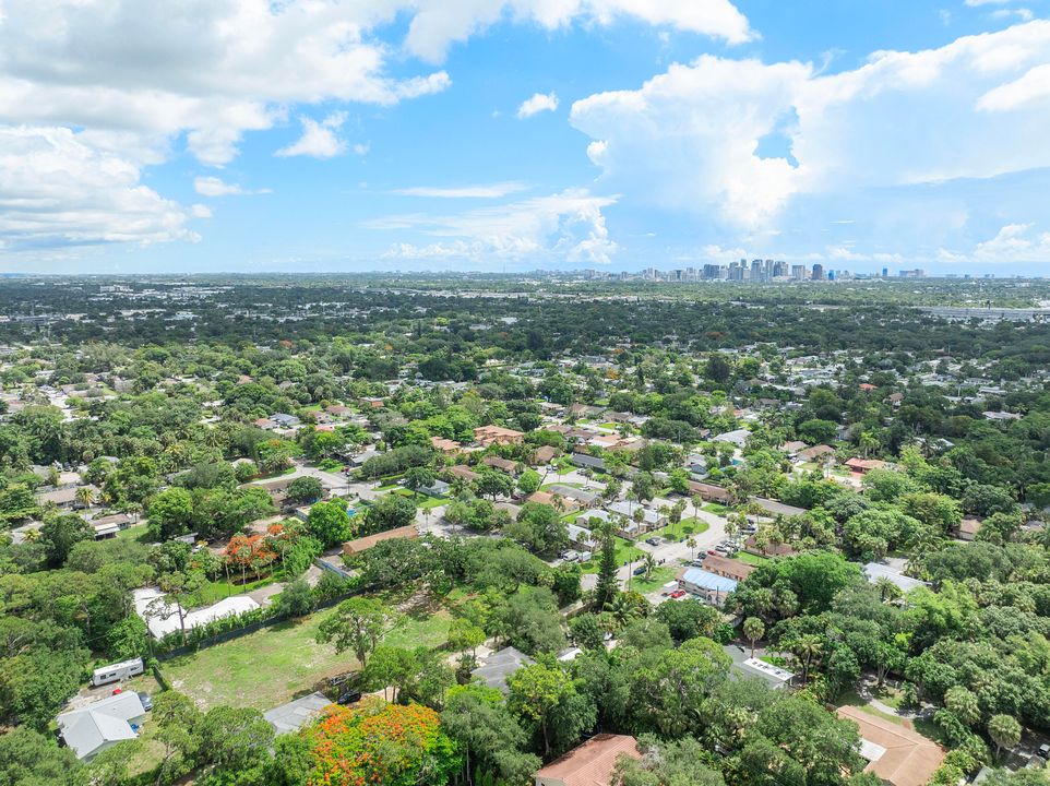 For Sale: $625,000 (3 beds, 2 baths, 1998 Square Feet)