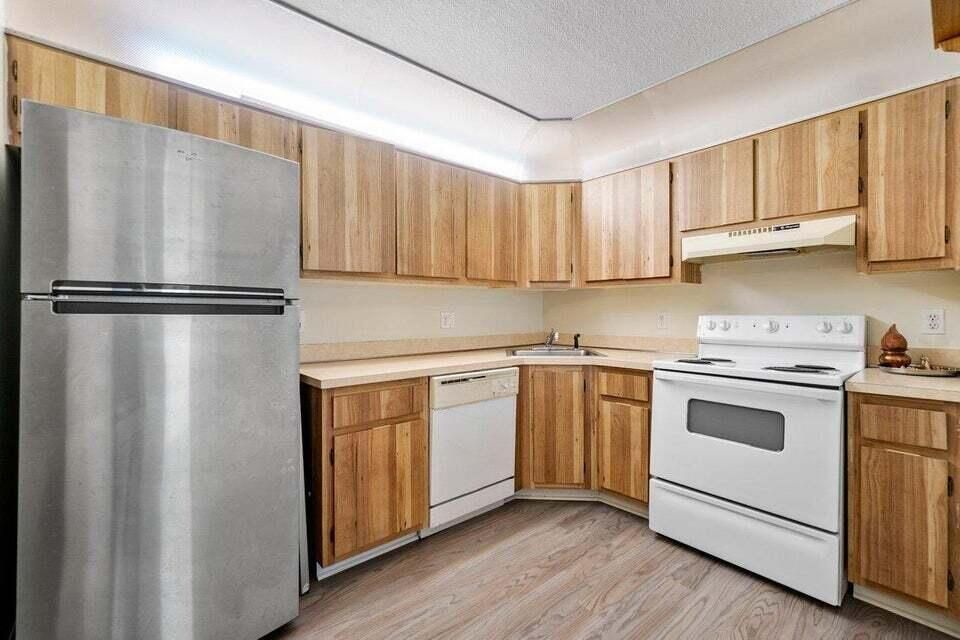 For Rent: $1,650 (1 beds, 1 baths, 788 Square Feet)