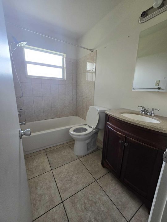 For Rent: $1,400 (1 beds, 1 baths, 675 Square Feet)