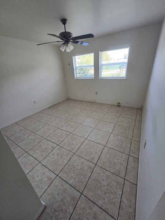 For Rent: $1,400 (1 beds, 1 baths, 675 Square Feet)