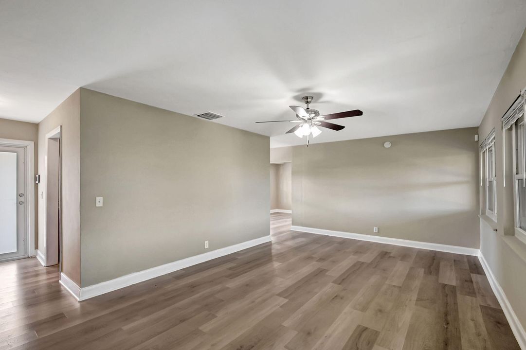 For Sale: $475,000 (3 beds, 2 baths, 1423 Square Feet)