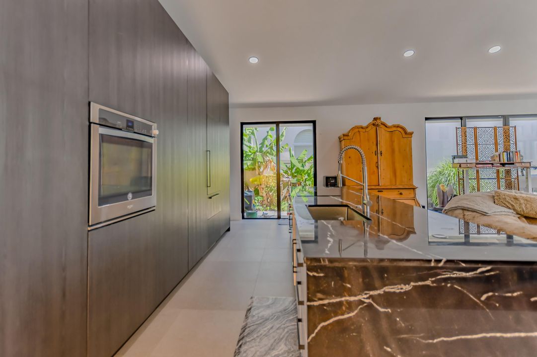 For Sale: $1,700,000 (3 beds, 3 baths, 2409 Square Feet)