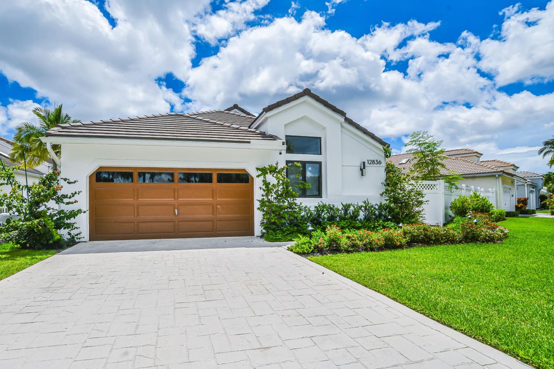 For Sale: $1,700,000 (3 beds, 3 baths, 2409 Square Feet)