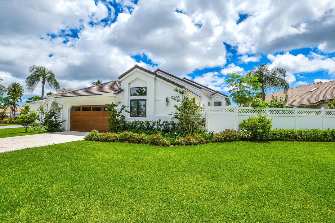 For Sale: $1,700,000 (3 beds, 3 baths, 2409 Square Feet)