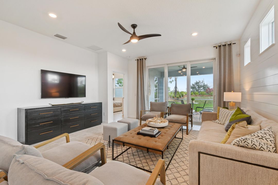 For Sale: $421,080 (2 beds, 2 baths, 1579 Square Feet)