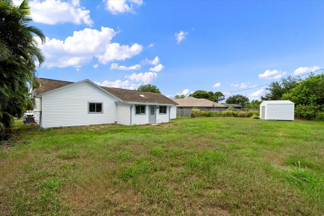 For Sale: $319,000 (3 beds, 2 baths, 1184 Square Feet)