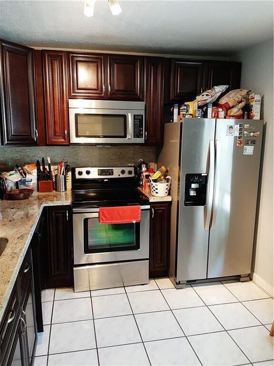 For Rent: $2,850 (3 beds, 2 baths, 1533 Square Feet)