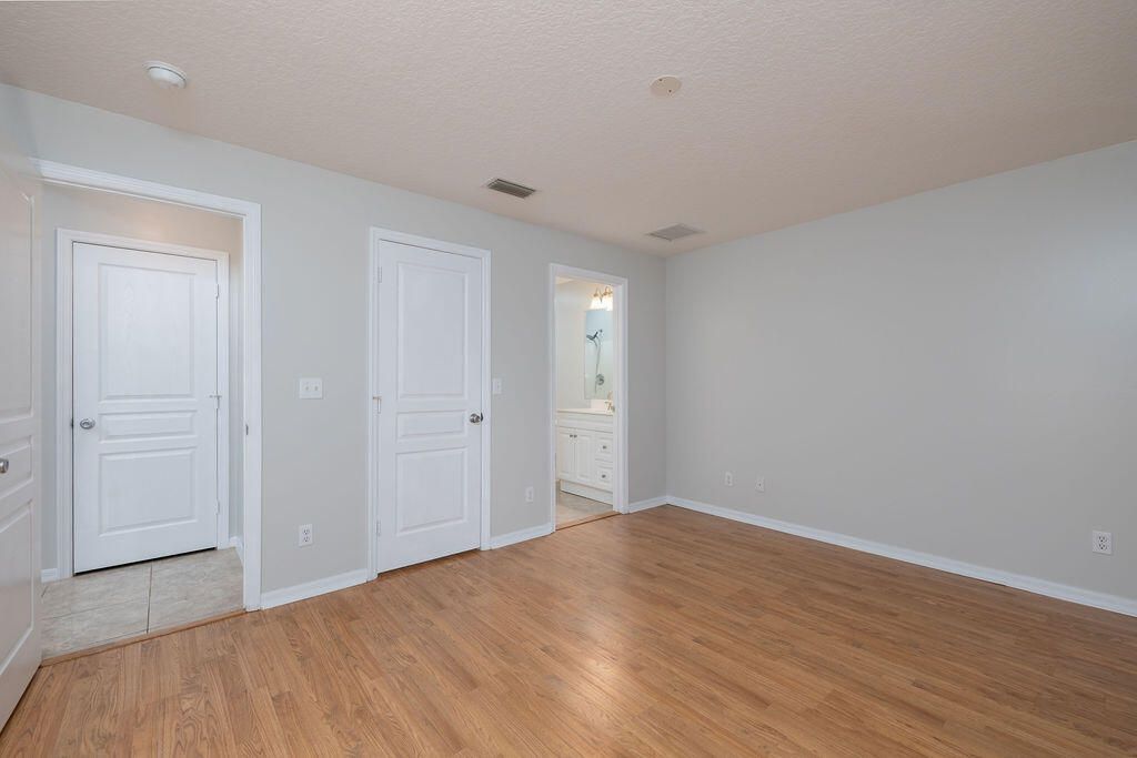 For Sale: $345,000 (3 beds, 2 baths, 1182 Square Feet)